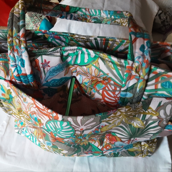 NEW Vera Bradley Utility Tote - Picture 3 of 13